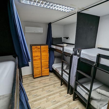 Crazy Bears Hostel Moalboal Zewnętrze zdjęcie