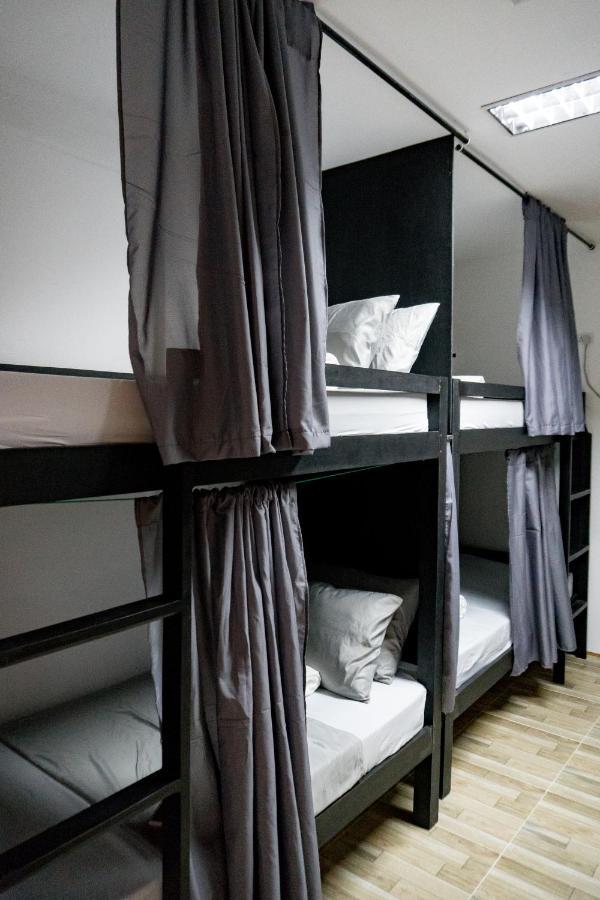 Crazy Bears Hostel Moalboal Zewnętrze zdjęcie